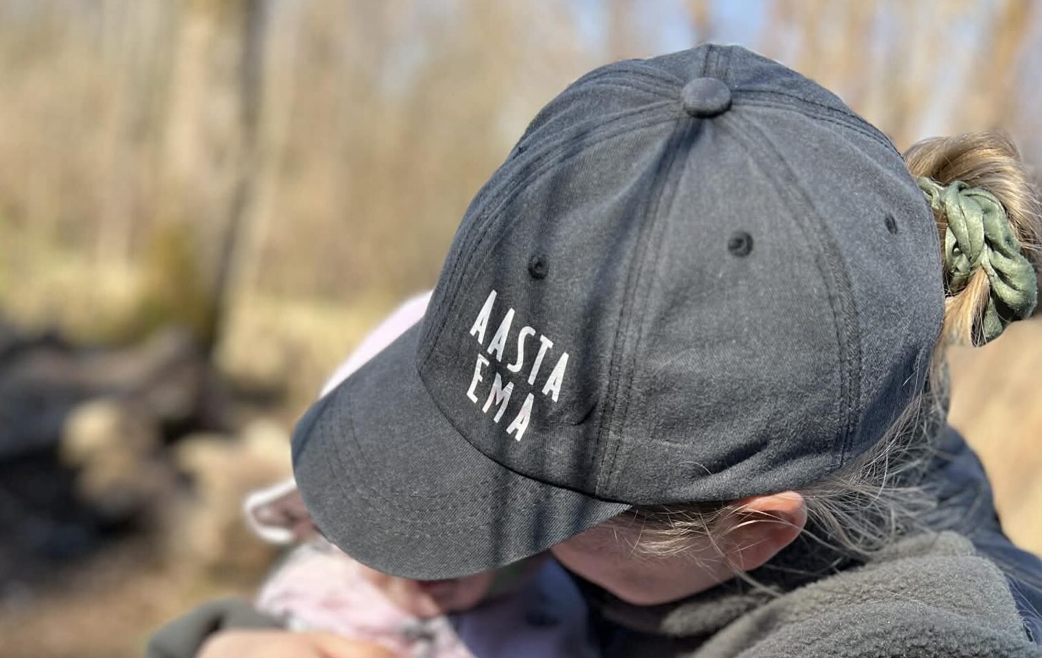 nokamüts “aasta ema” nokamüts “aasta ema”
