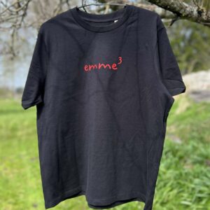 t särk kirjaga “emme” (lisatava numbriga)